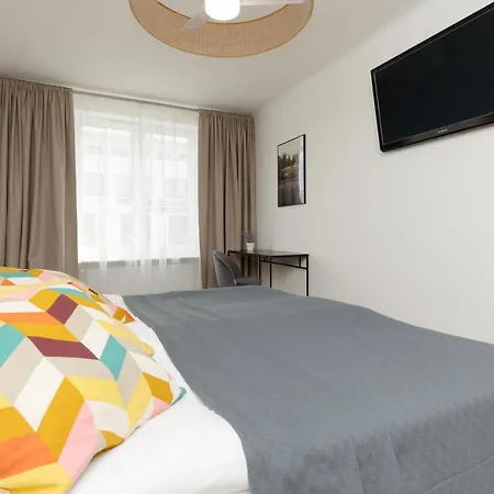 Stylish Downtown By Renters *